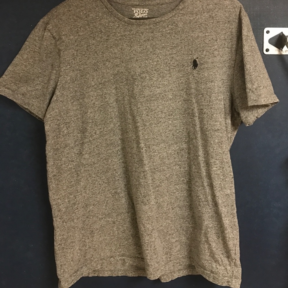 Men's medium polo T-shirt