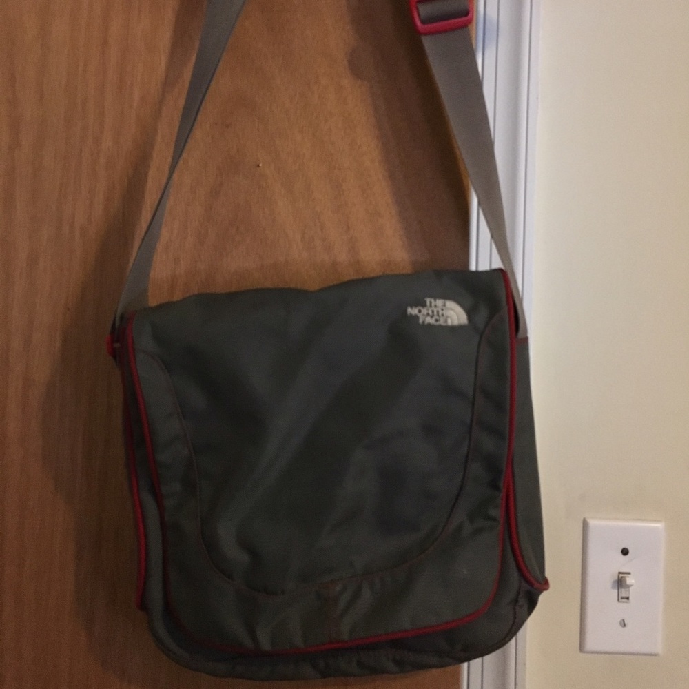 Narrow, flag messenger bag