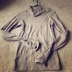 Athleta turtleneck/slight cowl neck