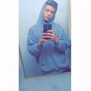 Meet your Posher, Dylan