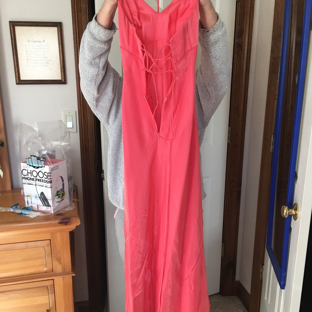 Prom dress - Picture 3 of 4