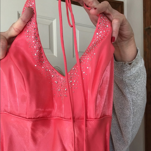 Prom dress - Picture 2 of 4