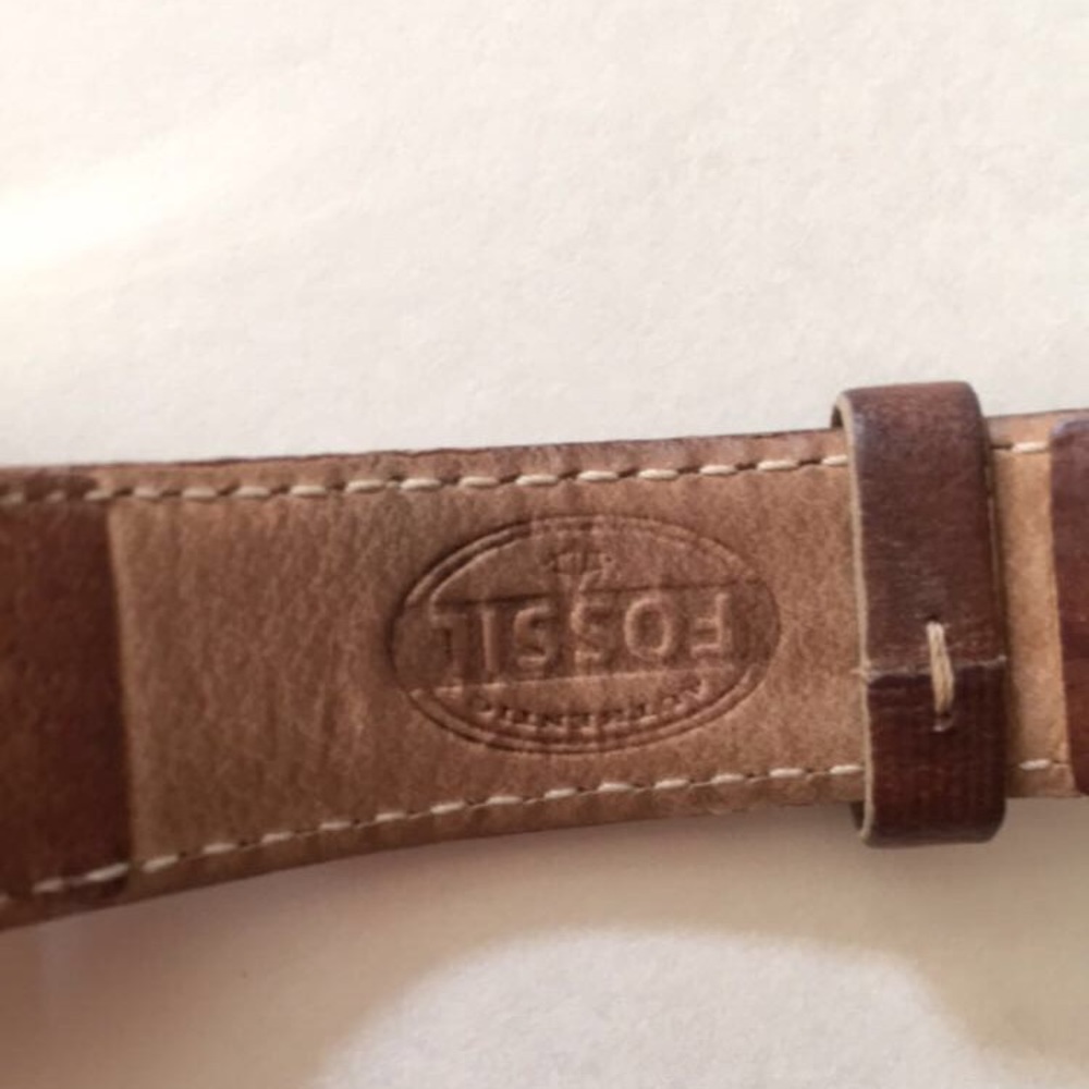 Fossil Watch With Leather Band - image 5