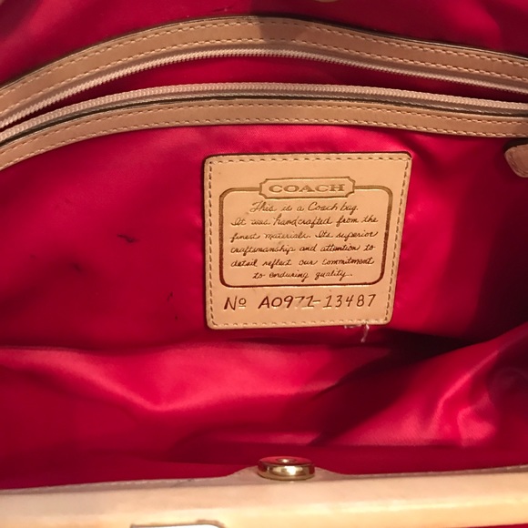 Coach purse - Picture 3 of 5