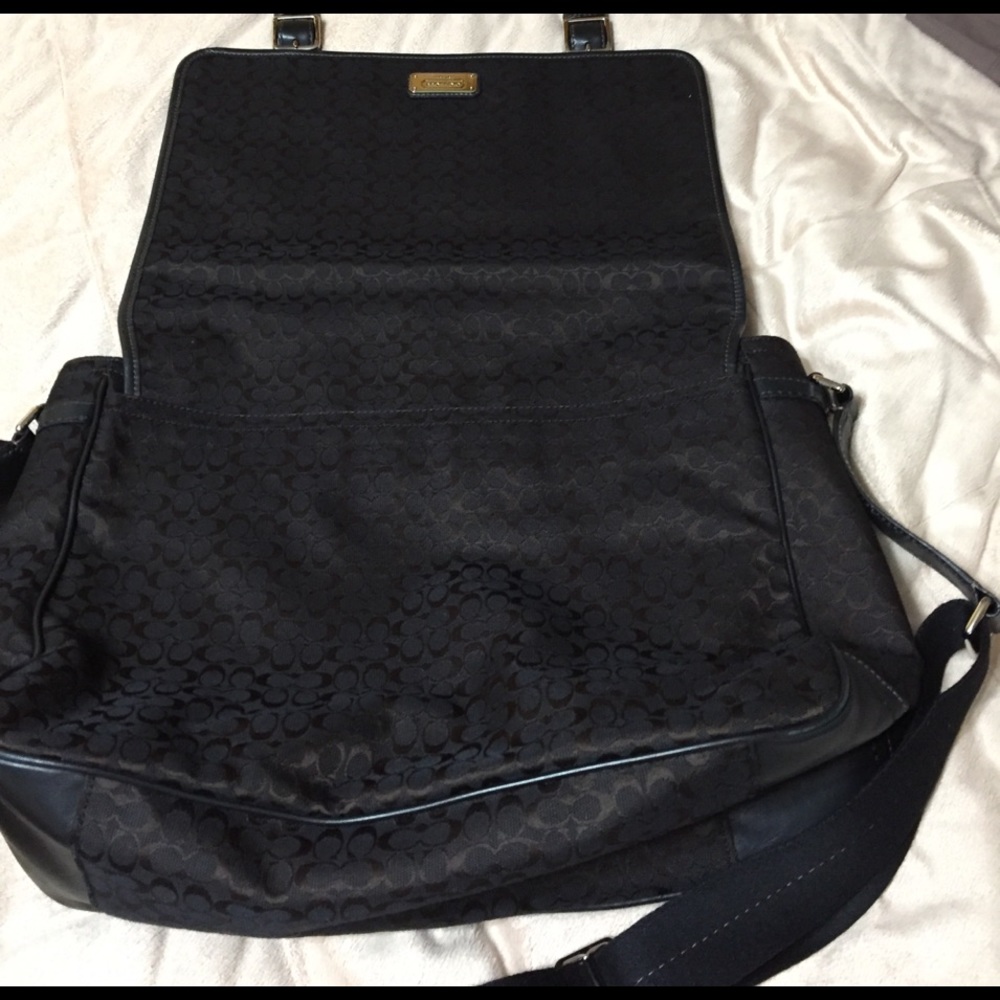 Black Coach Messenger bag - Picture 4 of 4