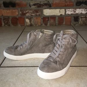 Demmie Steve Madden High Top Sneakers, Size 7