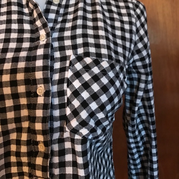 Checkered blouse - Picture 2 of 2