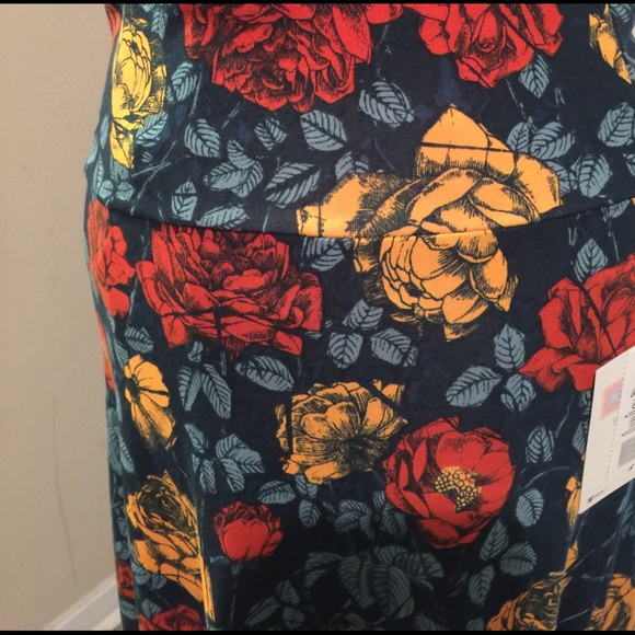 Lularoe Xs Maxi - Picture 2 of 3