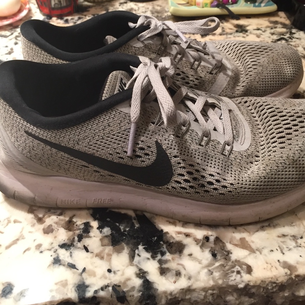 womens nike frees