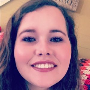Meet your Posher, Alexandria