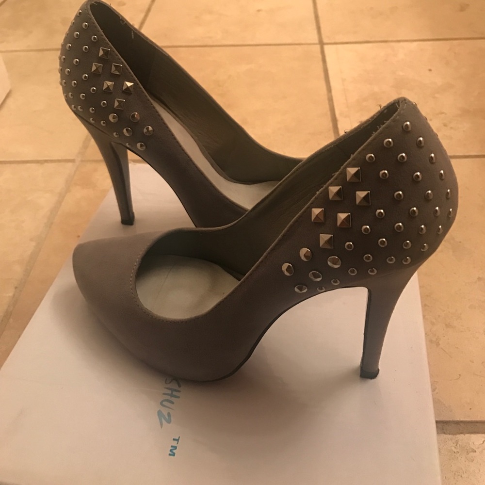 Gray suede studded pumps! Excellent condition