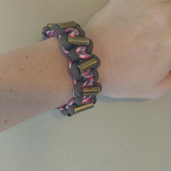 Handmade Spent 22 Bullet Ammo Paracord Bracelet - Picture 5 of 5