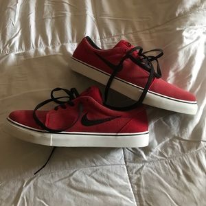 Nike SB Men's shoes Red 11