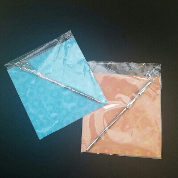 Last One Luna Lovegood Wand Necklace - Picture 4 of 4