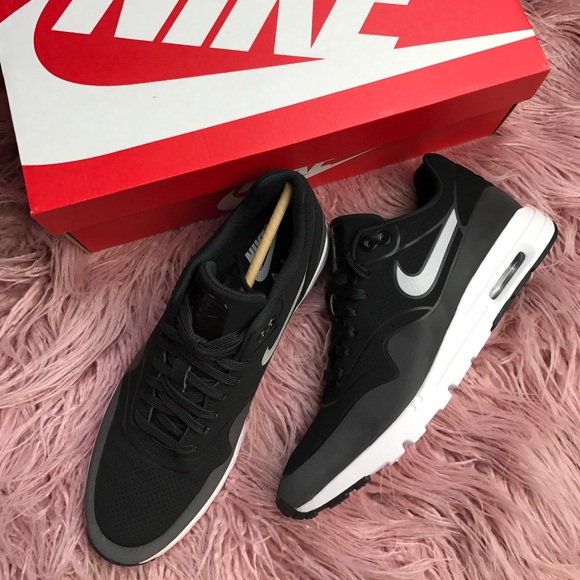 ⭐️HP⭐️NWT Nike air max ultra moire - Picture 5 of 7