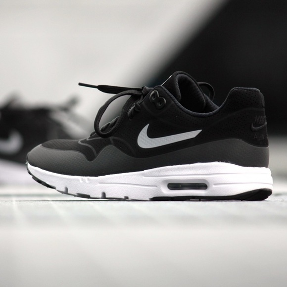 ⭐️HP⭐️NWT Nike air max ultra moire - Picture 7 of 7