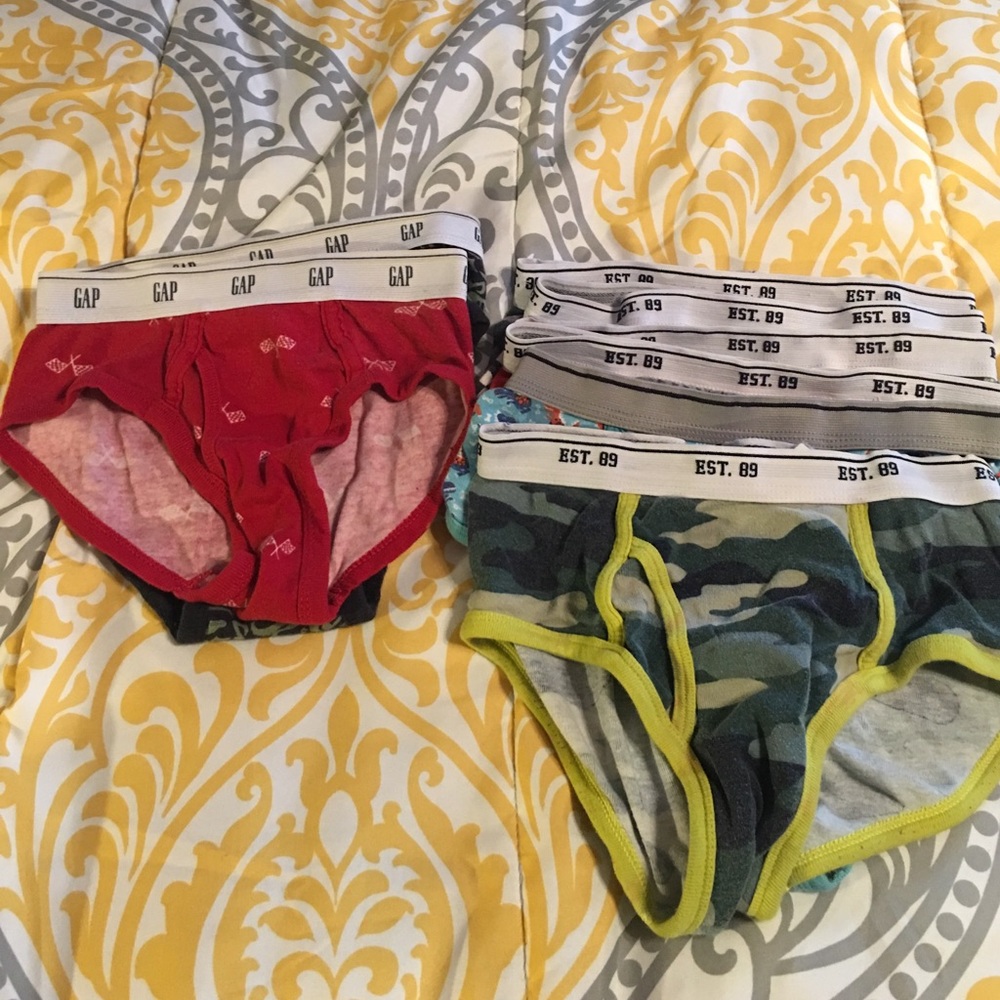 Lot of boys Gap and Children's Place underwear