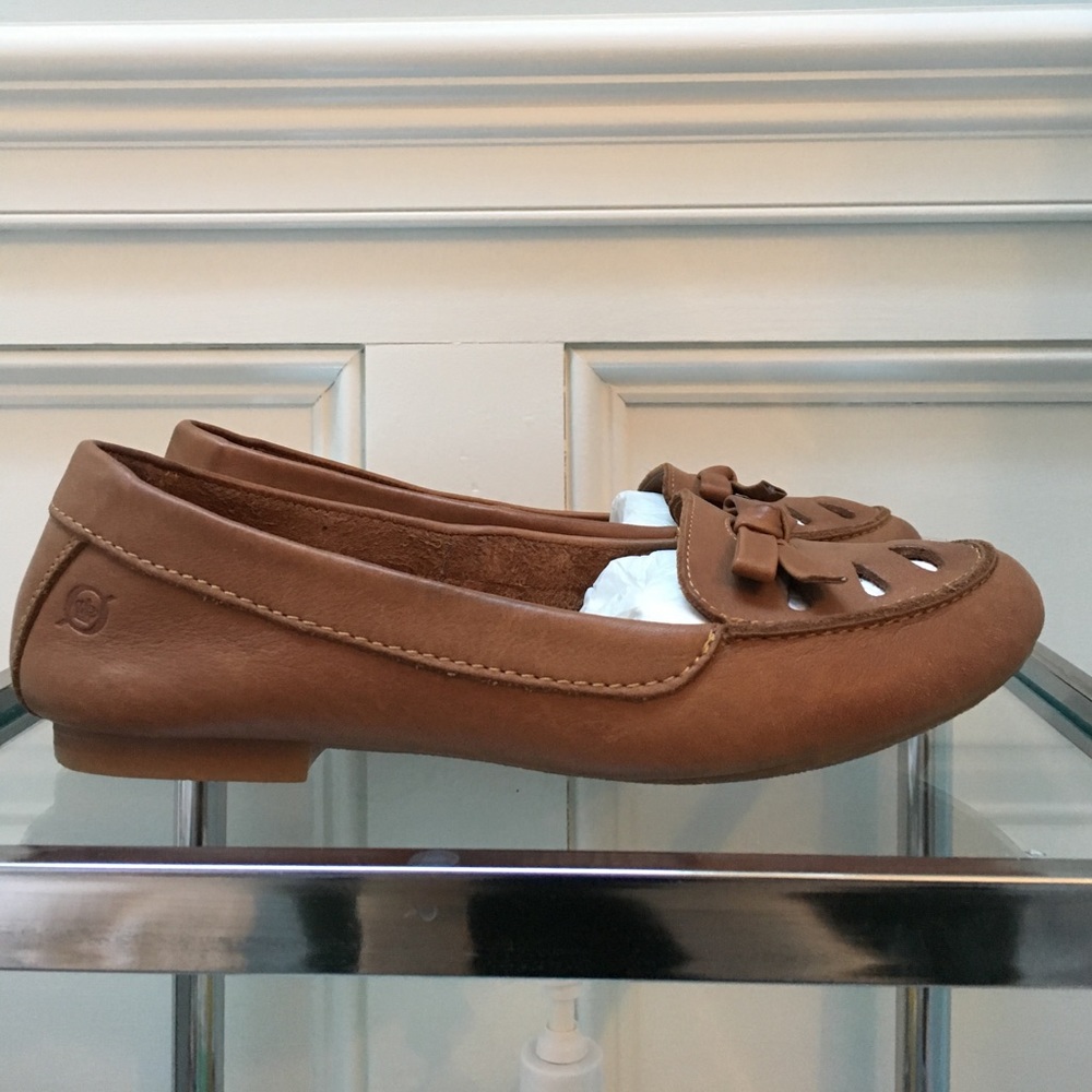 Born Naura Tan Leather Slip-on Shoes - Like New