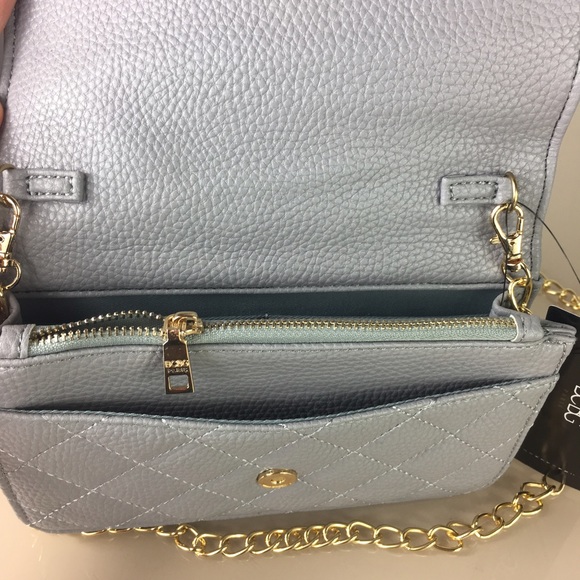 🖤Sold 🖤BCBG Paris Mini Quilted Crossbody - Picture 7 of 8