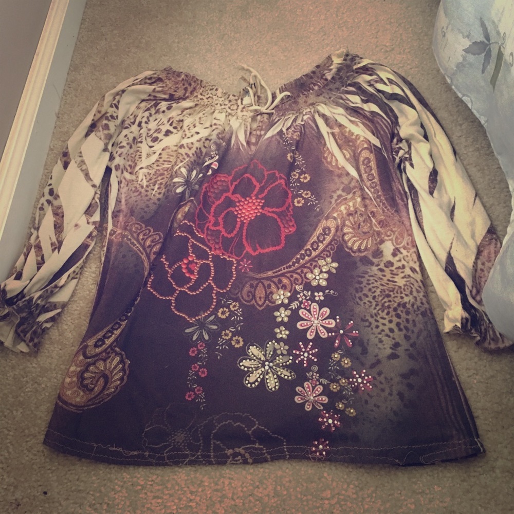 Multi patterned top!