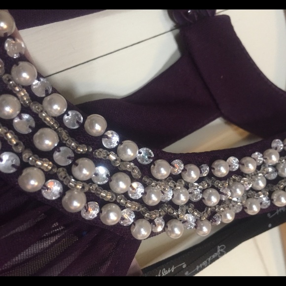 Plum formal dress - Picture 5 of 8