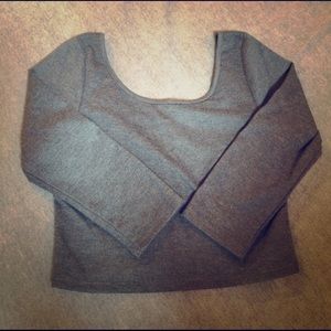 Grey 3/4 sleeve crop top