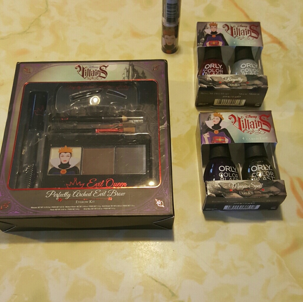 Evil Queen lot