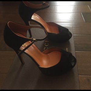 Gucci heels