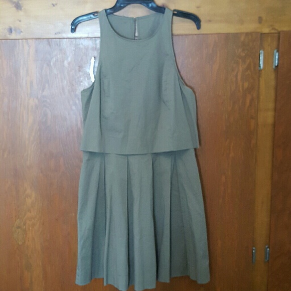 Banana Republic Layered Poplin Fit And Flare Dress - Picture 4 of 5