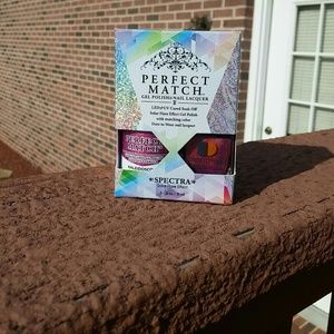 LeChat Perfect Match Spectra Gel & Regular Polish