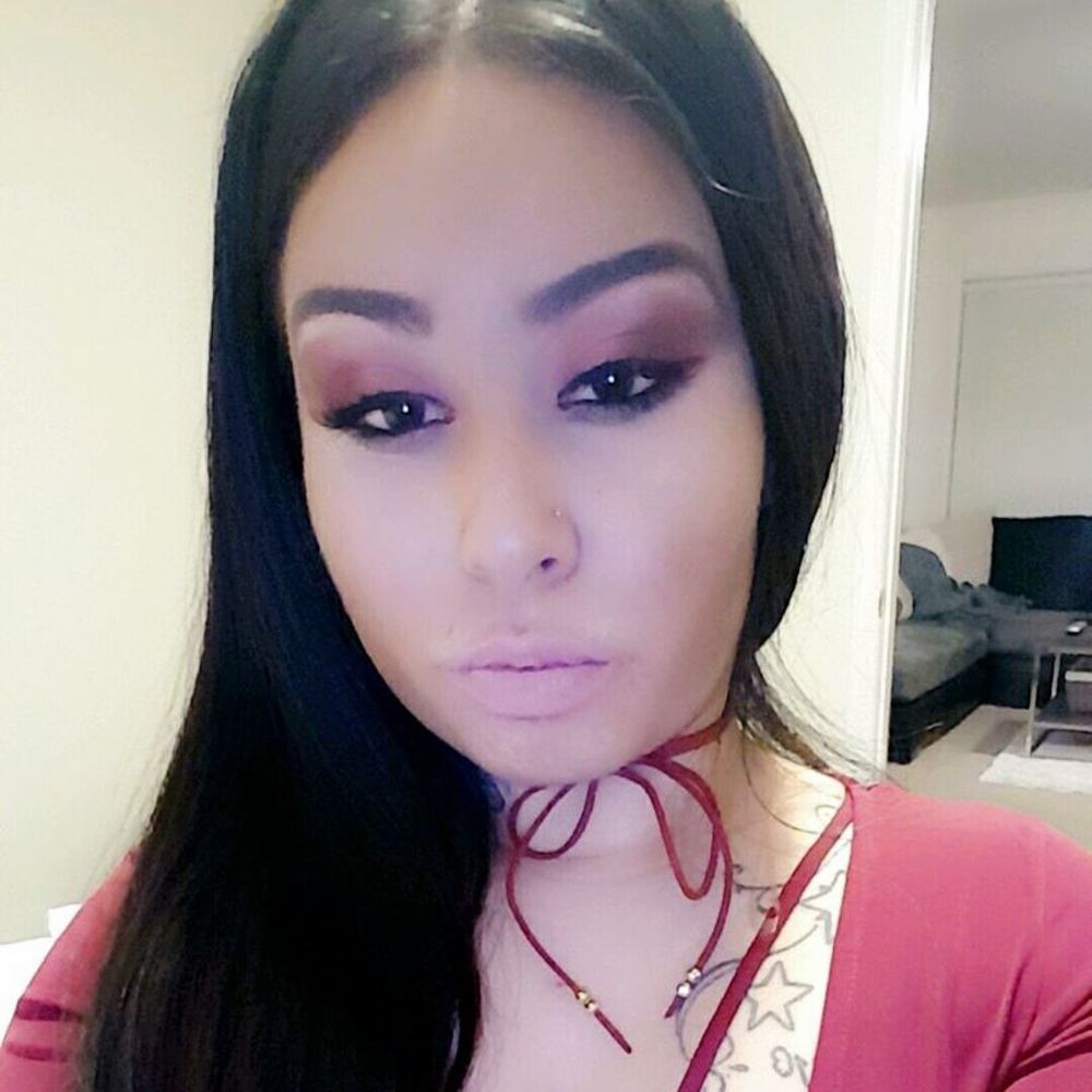 Meet your Posher, Angelica