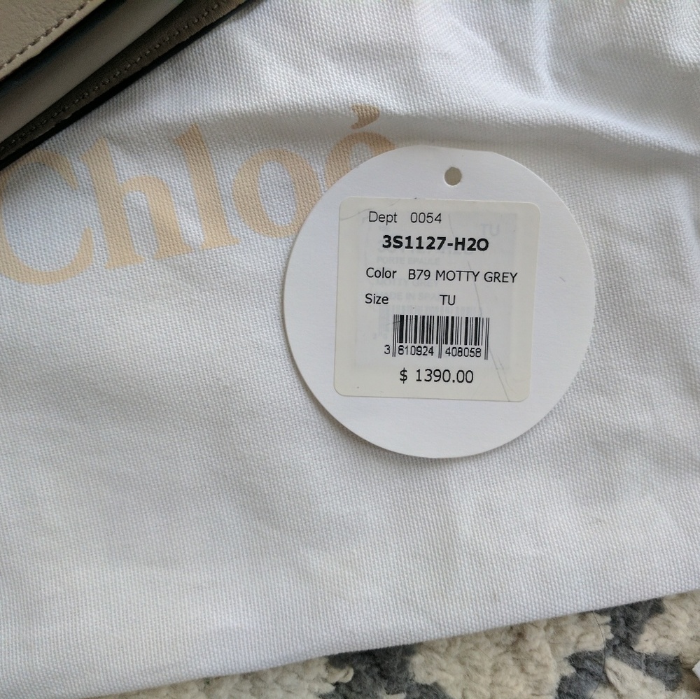 SOLD!  Chloe Faye Small Grey - Picture 8 of 8