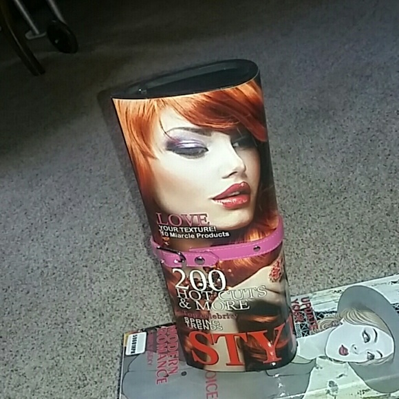 Eye Catcher Clutch - Picture 2 of 4