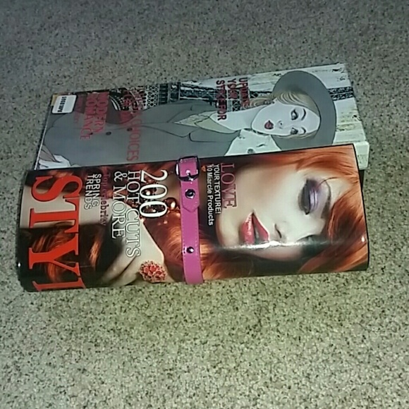 Eye Catcher Clutch - Picture 4 of 4