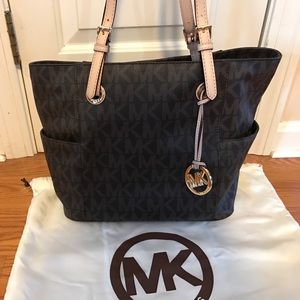 Michael Kors Jet Set MK Tote