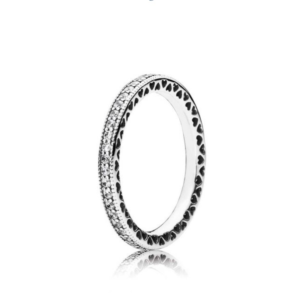 Hearts of Pandora CZ Ring size 7