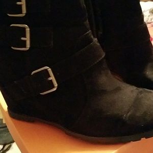 Unisa Black booties
