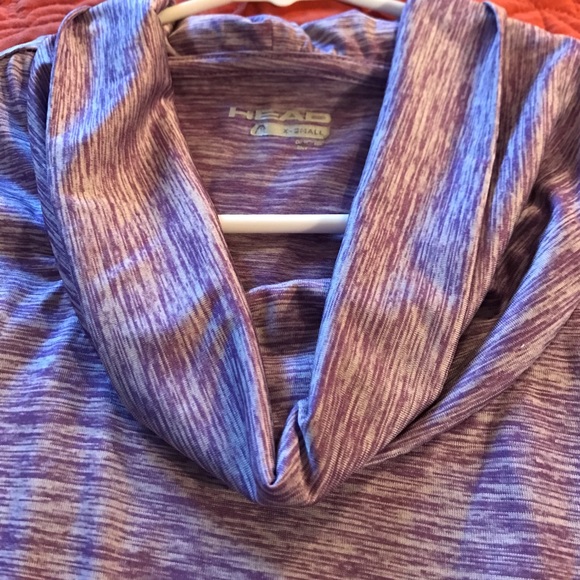 Active wear shirt - Picture 2 of 3