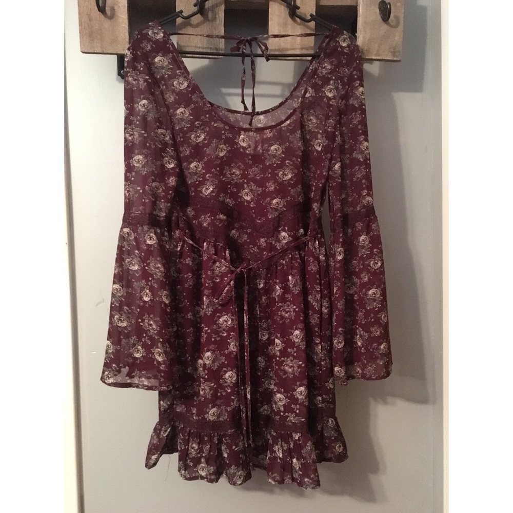 Floral sheer dress only worn once. - Picture 2 of 2