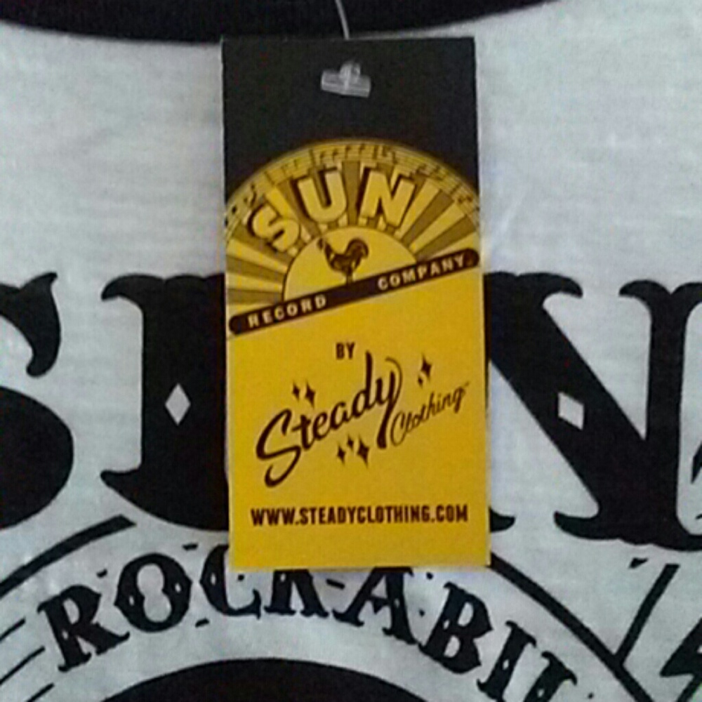 Sun Records Tee - Picture 3 of 3