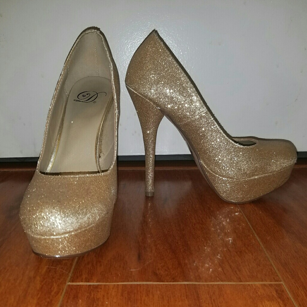 Gold glitter heels
