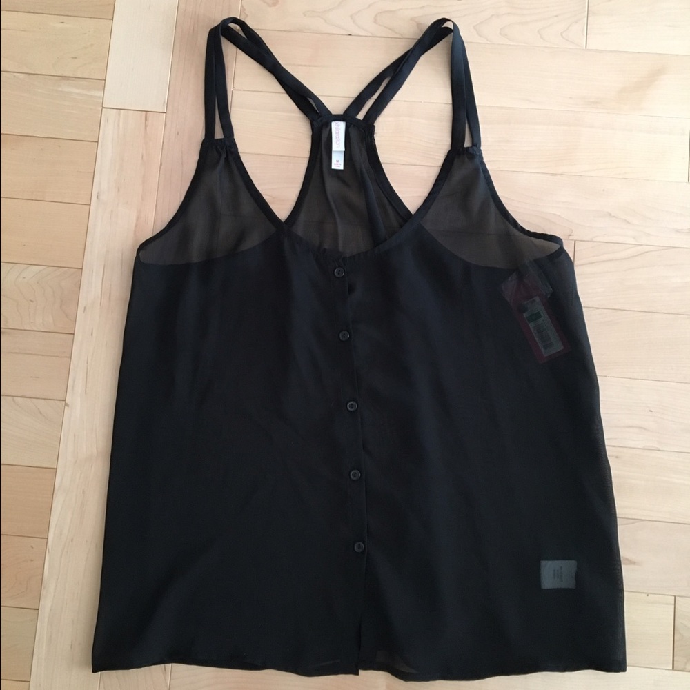 NWT 🏷 Sheer Black Tank