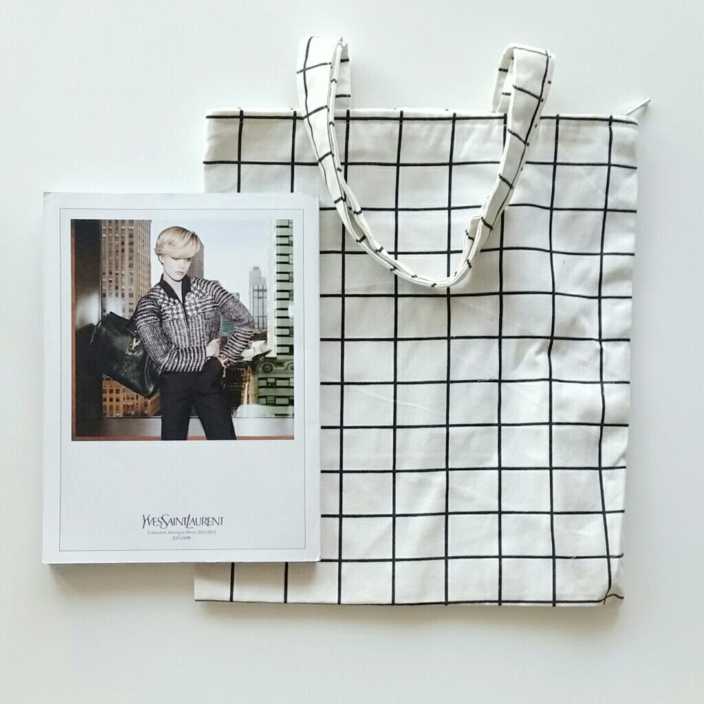 Grid Canvas Bag - Off White & Black - Picture 5 of 5