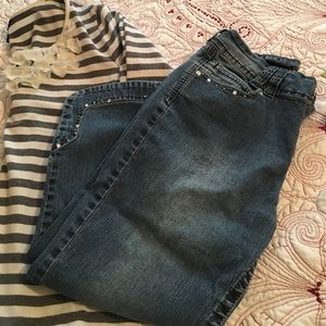 Roz &Ali denim capris BLING!!