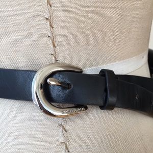 Michael Kors Bags - Michael Kors Leather Fanny Pack Michael Kors Bags - Michael Kors Leather Fanny Pack