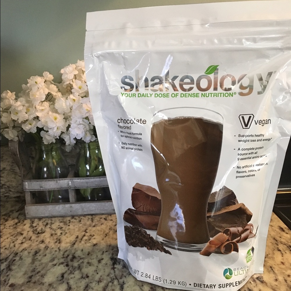 Popular Shakeology UNOPENED vegan chocolate!