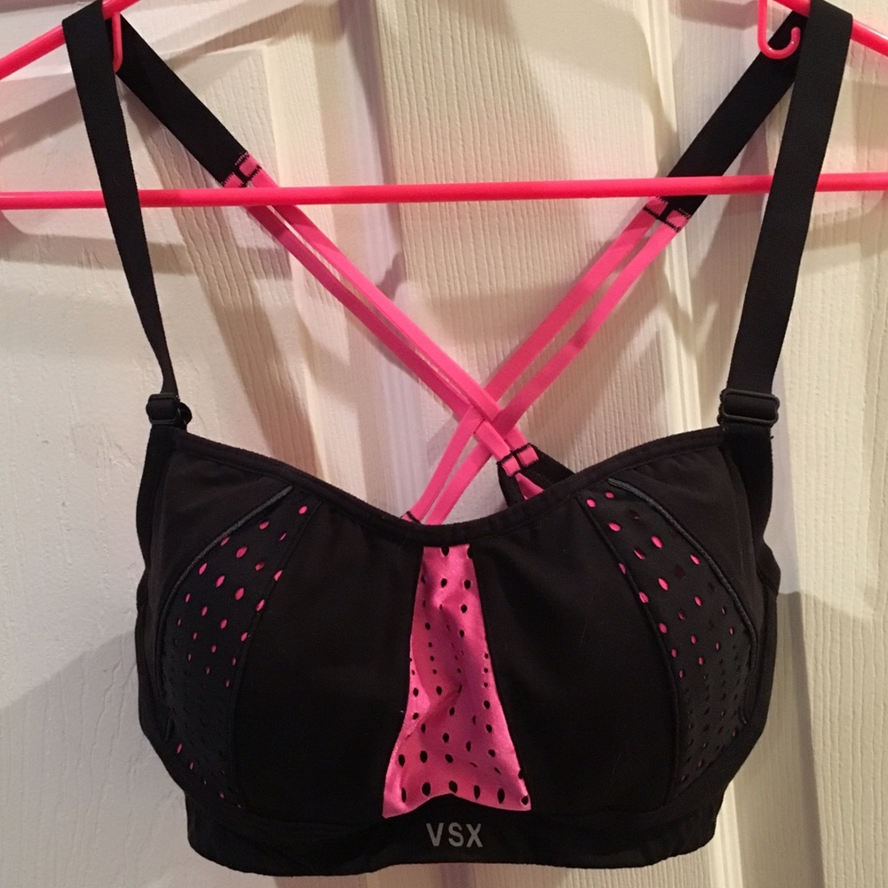Victoria's Secret (VSX Sport) lined sports bra