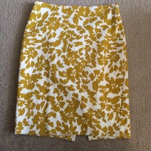 Loft pencil skirt