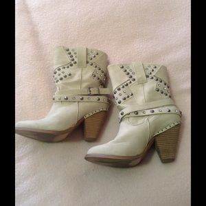 Studded stylish western boots