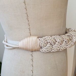 H&M Accessories - H&M pear vintage looking belt size Medium H&M Accessories - H&M pear vintage looking belt size Medium
